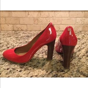 COACH Red SHELLEY Patent Leather Shoes Heels Sz 9